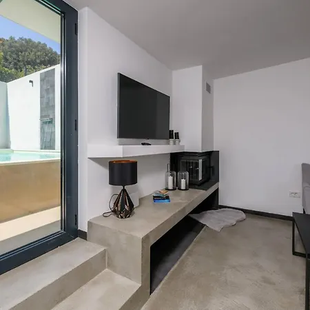 Villa Barmel Ii *