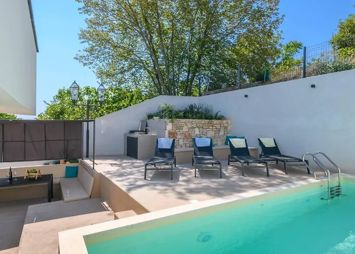 Vila Barmel Ii Vintijan